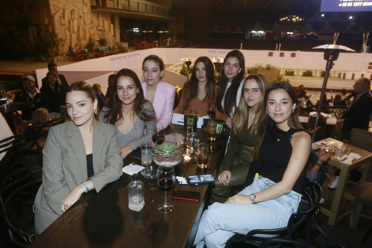 Raquel Becerra, Cristy Sada, Maca Paéz, Rebeca Somohano, Ana Pau Blanco, Mariana Canavati y Paulina Garza