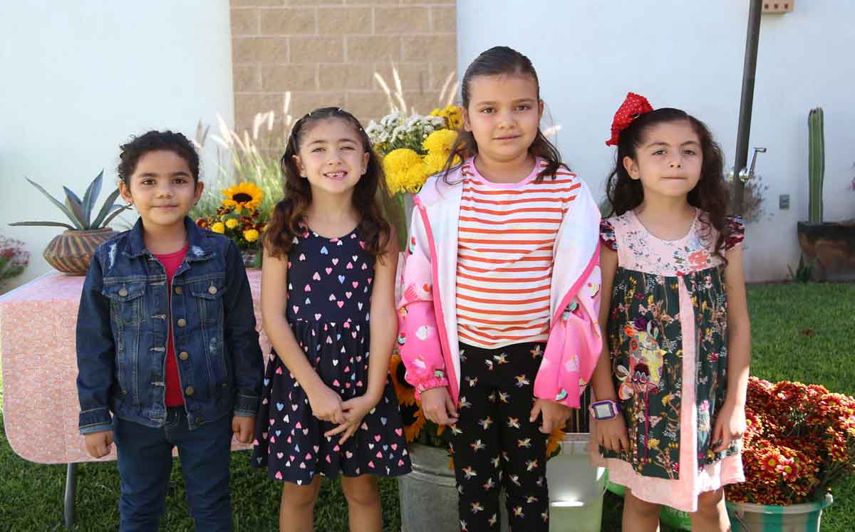 Elizabeth, Estefanía, Marypily y Suria