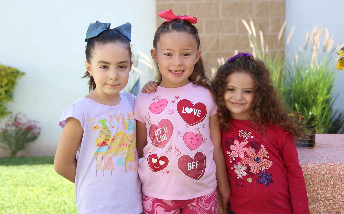 María René, Elisa y Merab