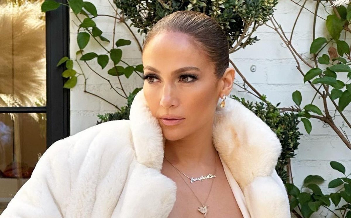Jennifer Lopez se viste de novia y proclama su amor por Ben Affleck (Foto: Instagram)