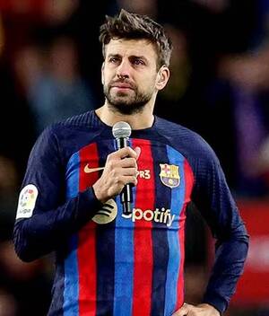 Piqué preocupa por su aspecto físico tras perder acuerdo con Shakira.