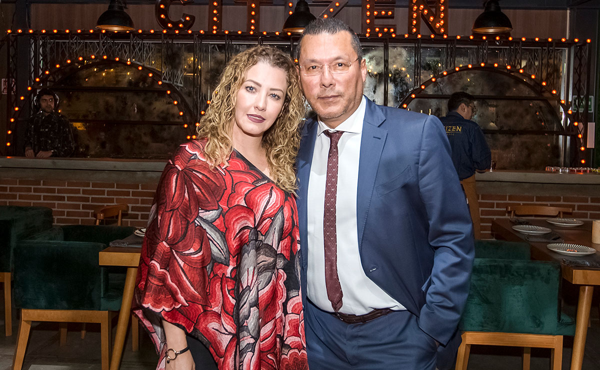 Berenice Regand y Javier Hernández