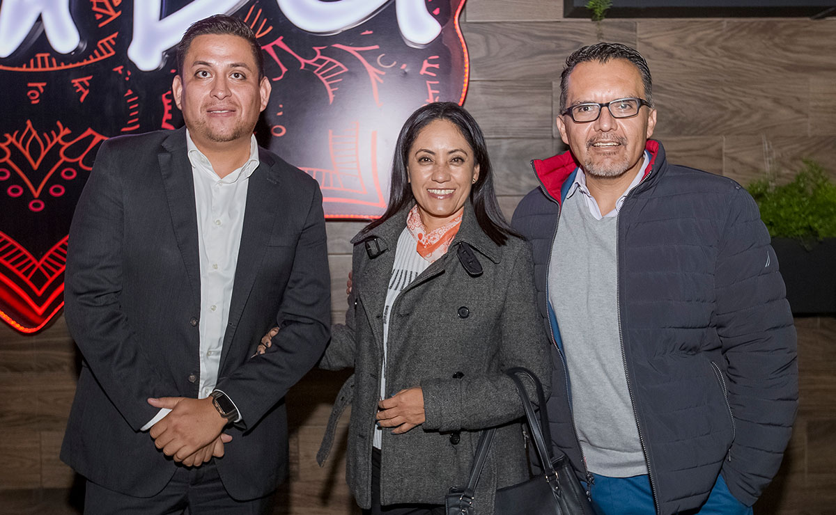Óscar Carbalido, Magdalena García y Luis Mejía