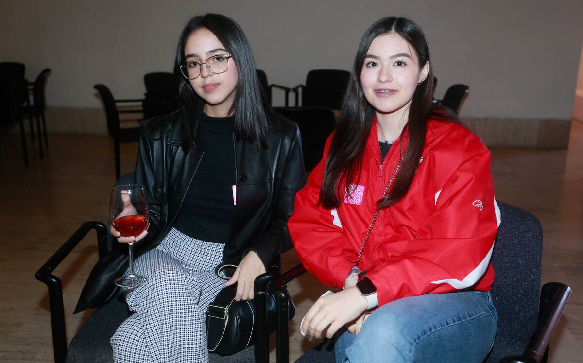 Andrea González y Yareli Reza