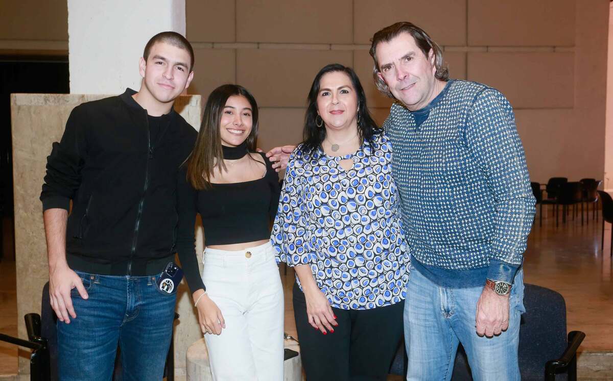 Diego de la Garza, Valeria Rodríguez, Marcela Saldaña y Jesús de la Garza