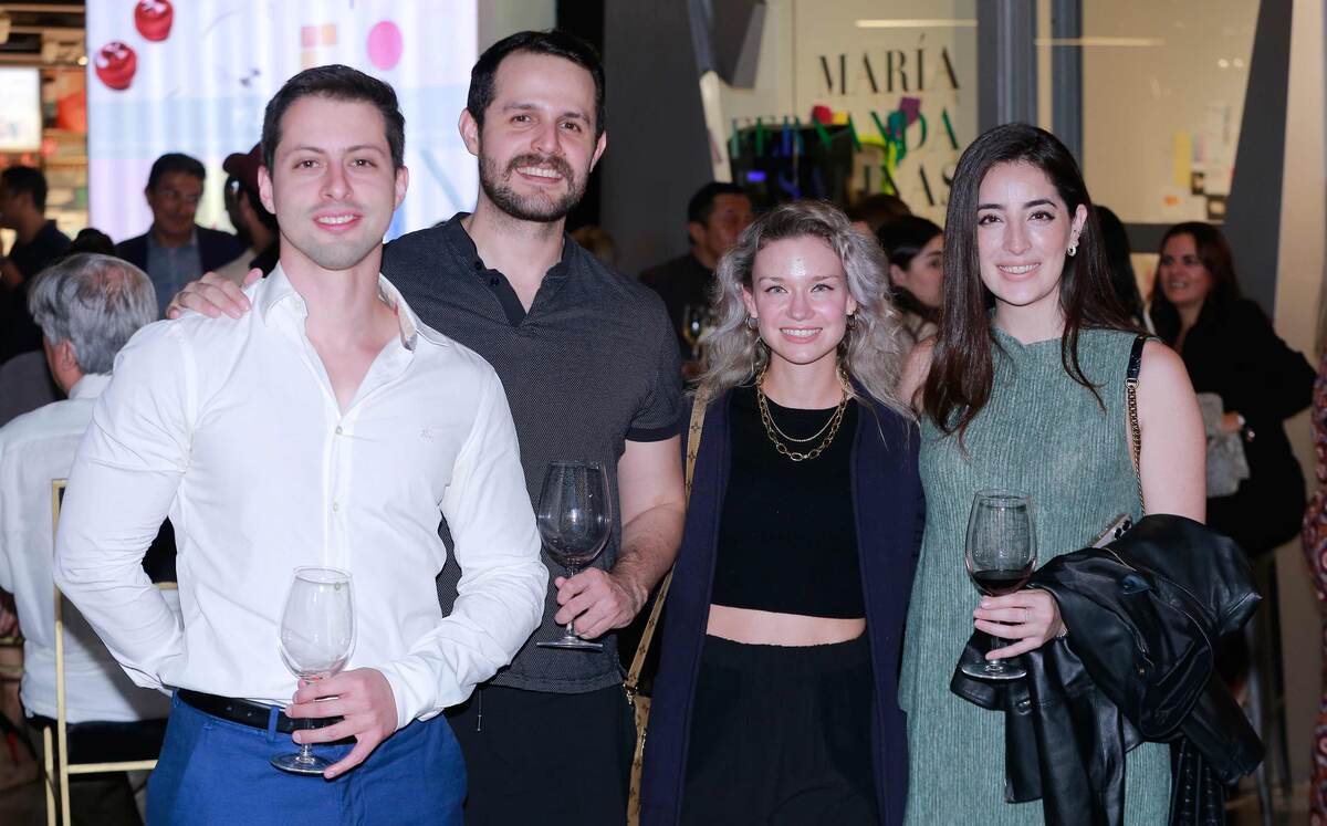 Hernan Montfort, Sergio Gurrola, Giuliana Quiroga y Myrza Martínez