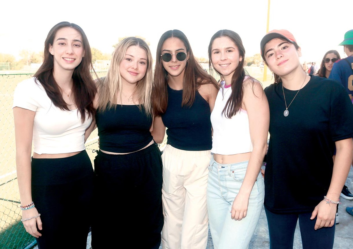Lucia Candanedo, Frida Sada, Ximena Moctezuma, Regina Arechavaleta y Paulina González