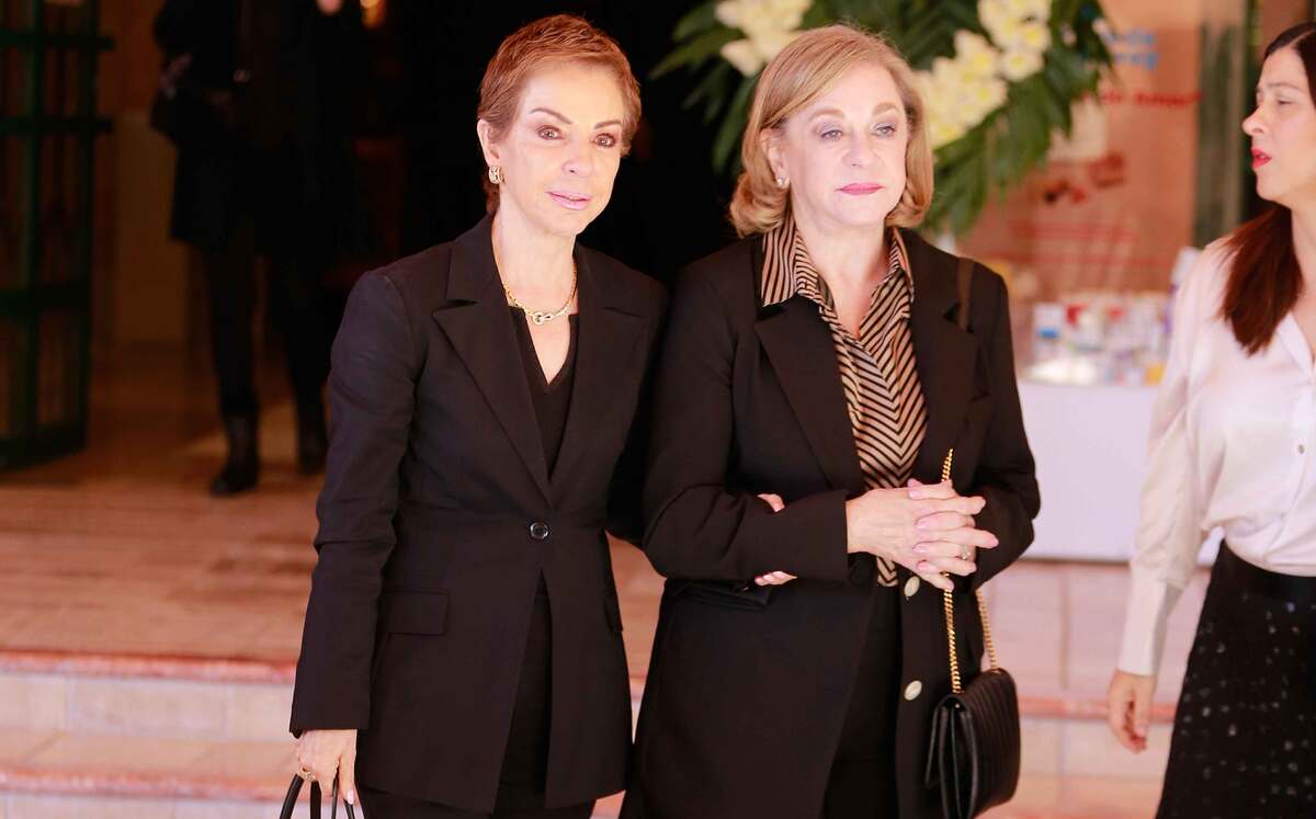 Martha Sahagún De Fox y Verónica Ortiz de Elizondo