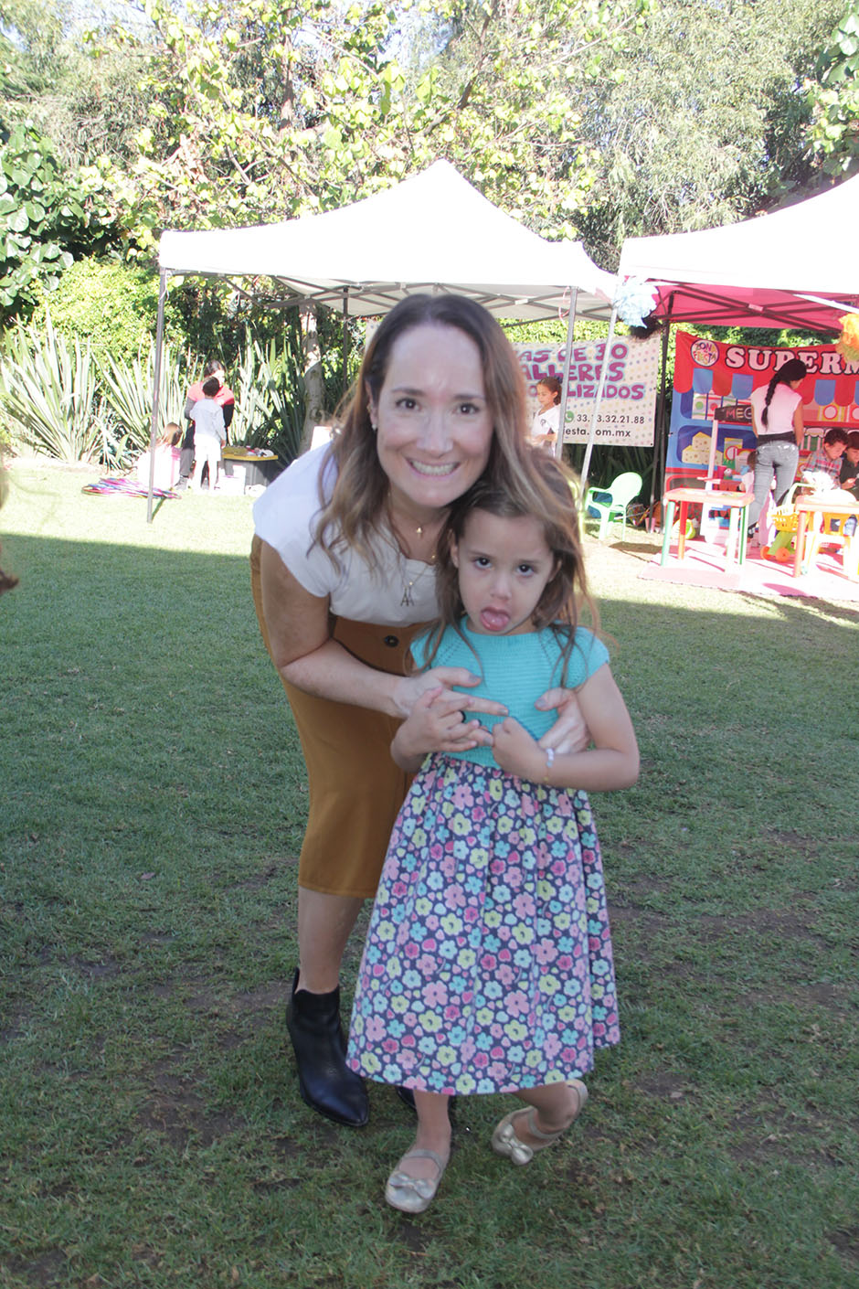 Ana Gaby Grisi y Lucía Valdés.