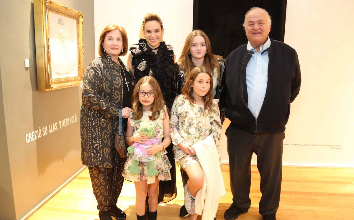 Carmen Garza de Celada, Paola Celada, Doménica González, Juan Celada, Vivianne González y Cristana González