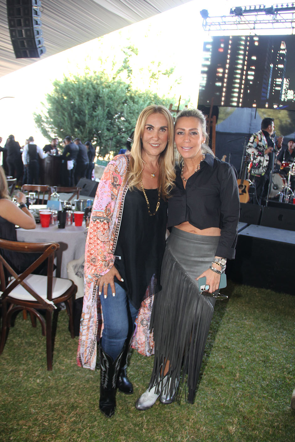 Gaby Enríquez y Cristina Curiel.
