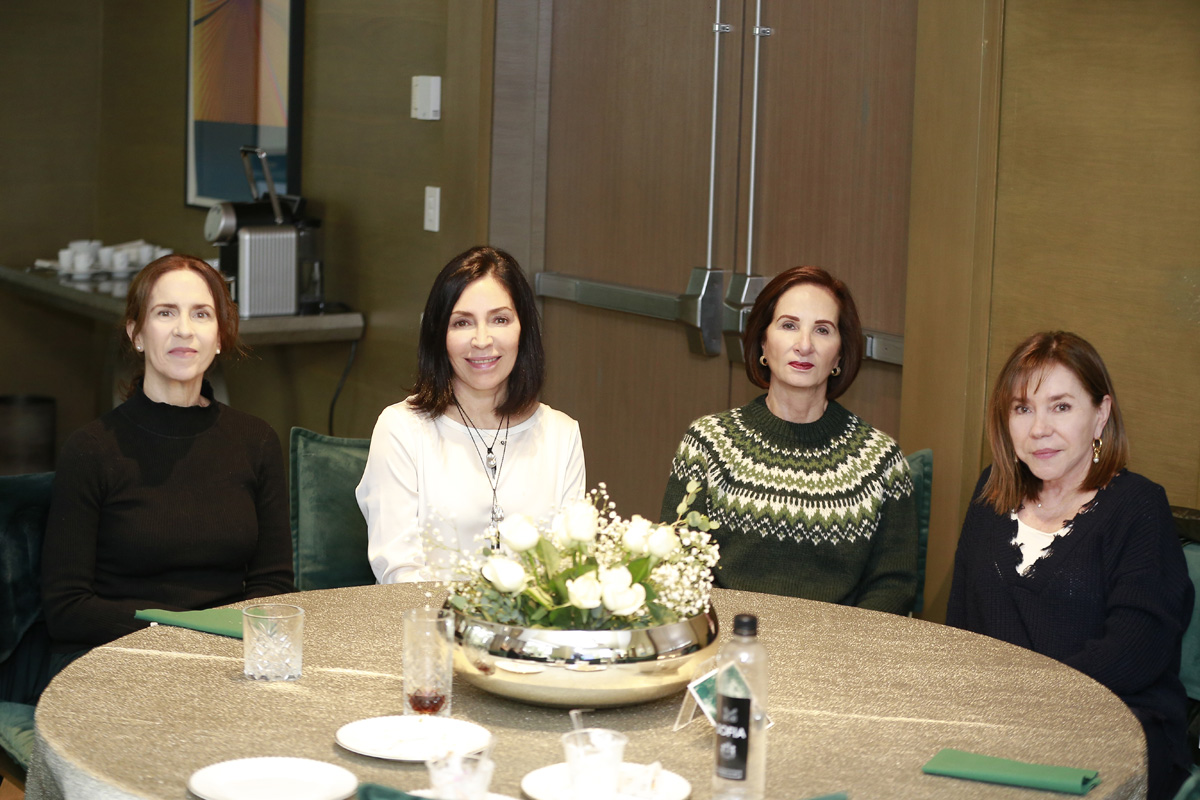Laura Fernández, Caro Rangel de Palma, Carmen Saracho  y María Esther González