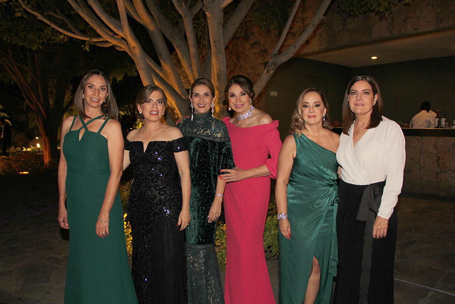Marilín Mojica, Catalina Olea, Ivonne Gallego, Ivonne Ostier, Juanita Garza y Claudine Rivial