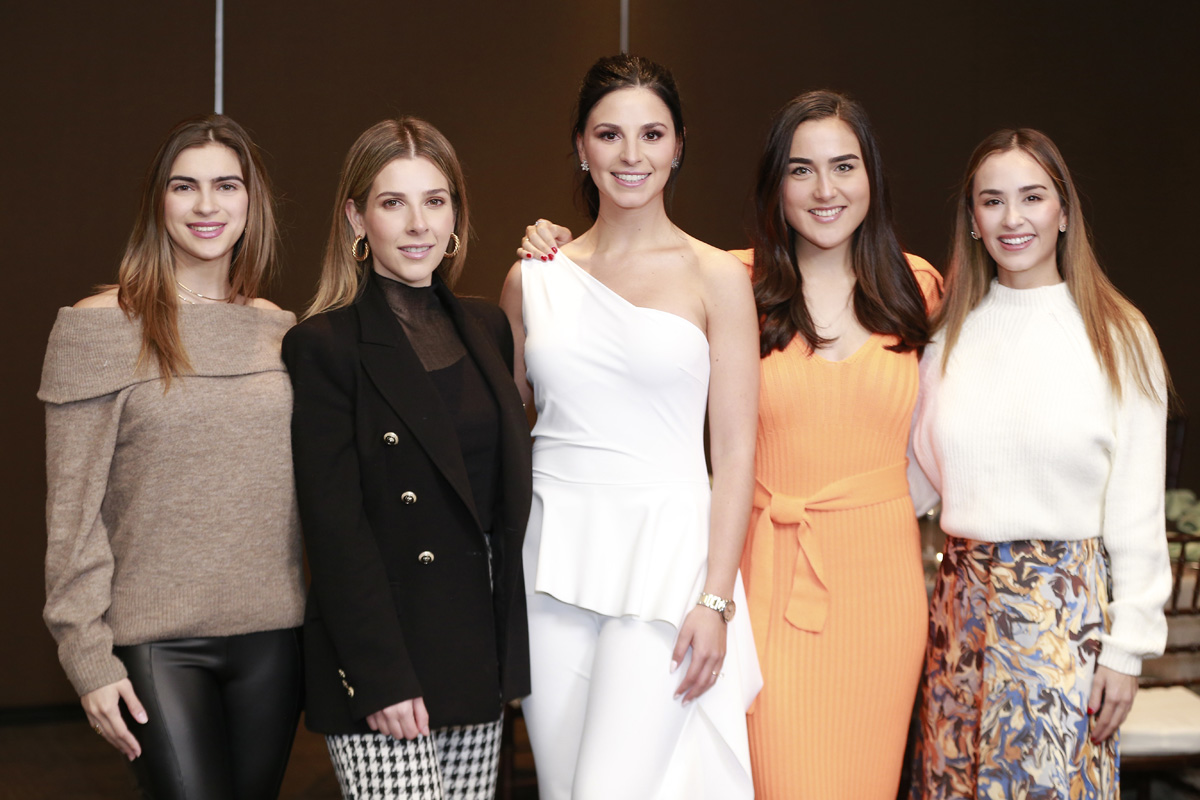 Nallely Colyer, Andrea Guerrero, Valeria Isassi, Bobe Treviño y Valeria Murillo