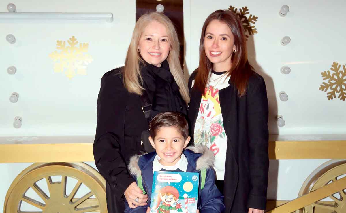 Olga Camporedondo, Valeria Rodríguez y Adrián Rodríguez / Fotos: Roberto Alvarado