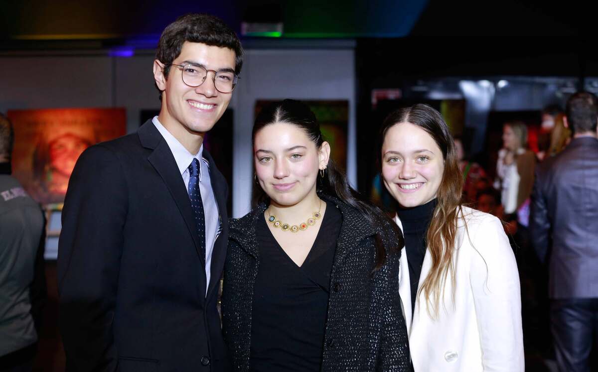 Pablo Llaguno, Regina Salinas y Carola Salinas