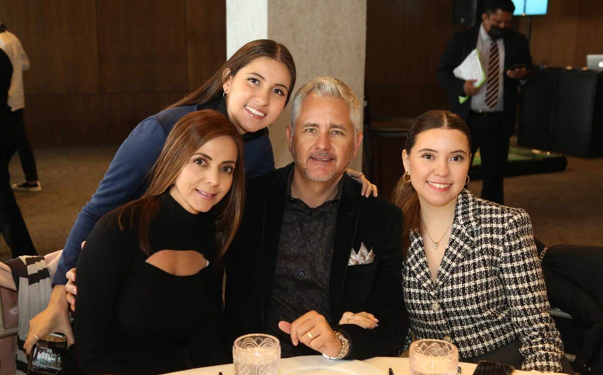 Patricia Aboytes, Renata Ortega, Alfonso Ortega e Ivana Ortega