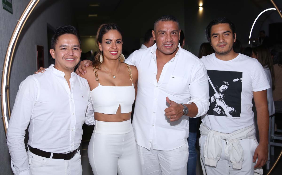 Eduardo, Leslie, Marco y Kevin