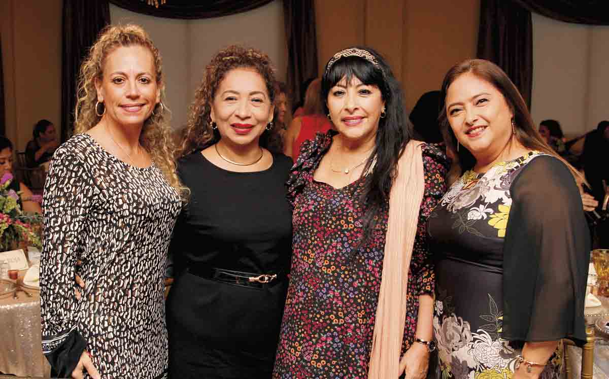 Marilú Ceja, Elisa García, Juanita Rodríguez e Isabel Loo / Fotos: José Chang