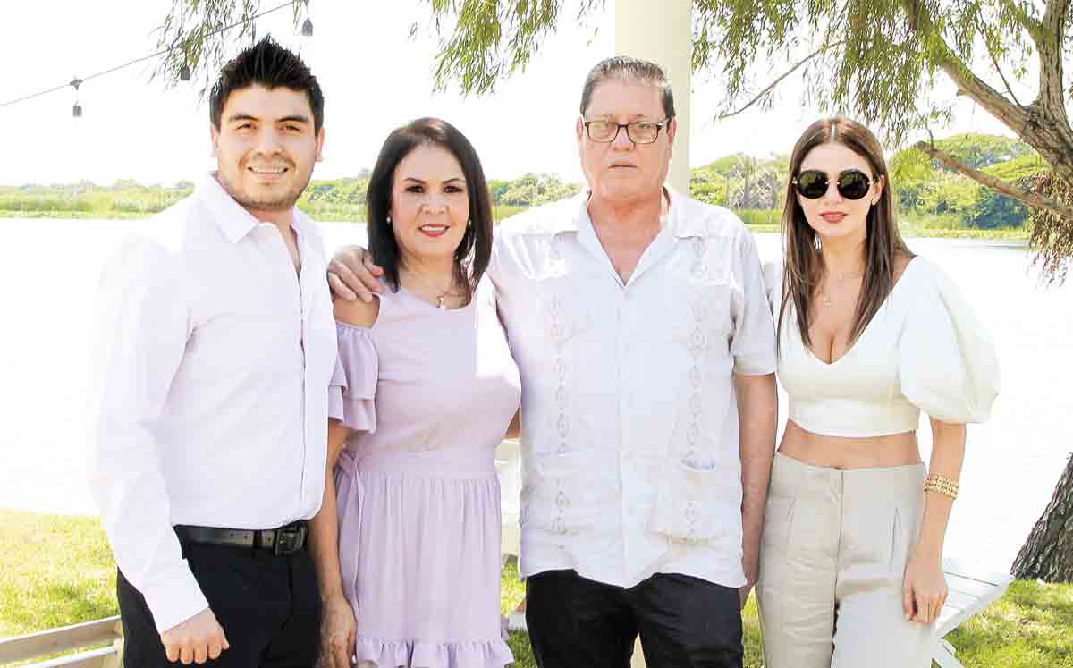 Sabino Molina, Bertila Quiñones, Sabino Molina y Julieta Molina /Fotos: José Chang