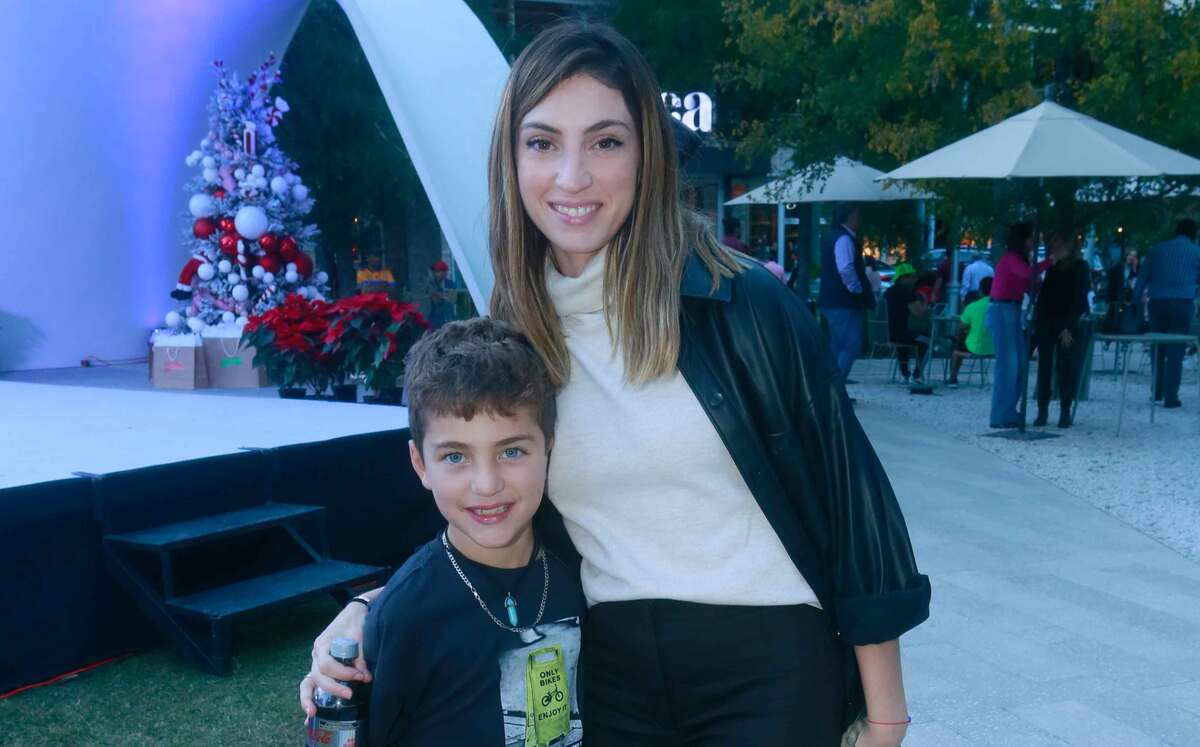 Alana Leal de González y Diego González