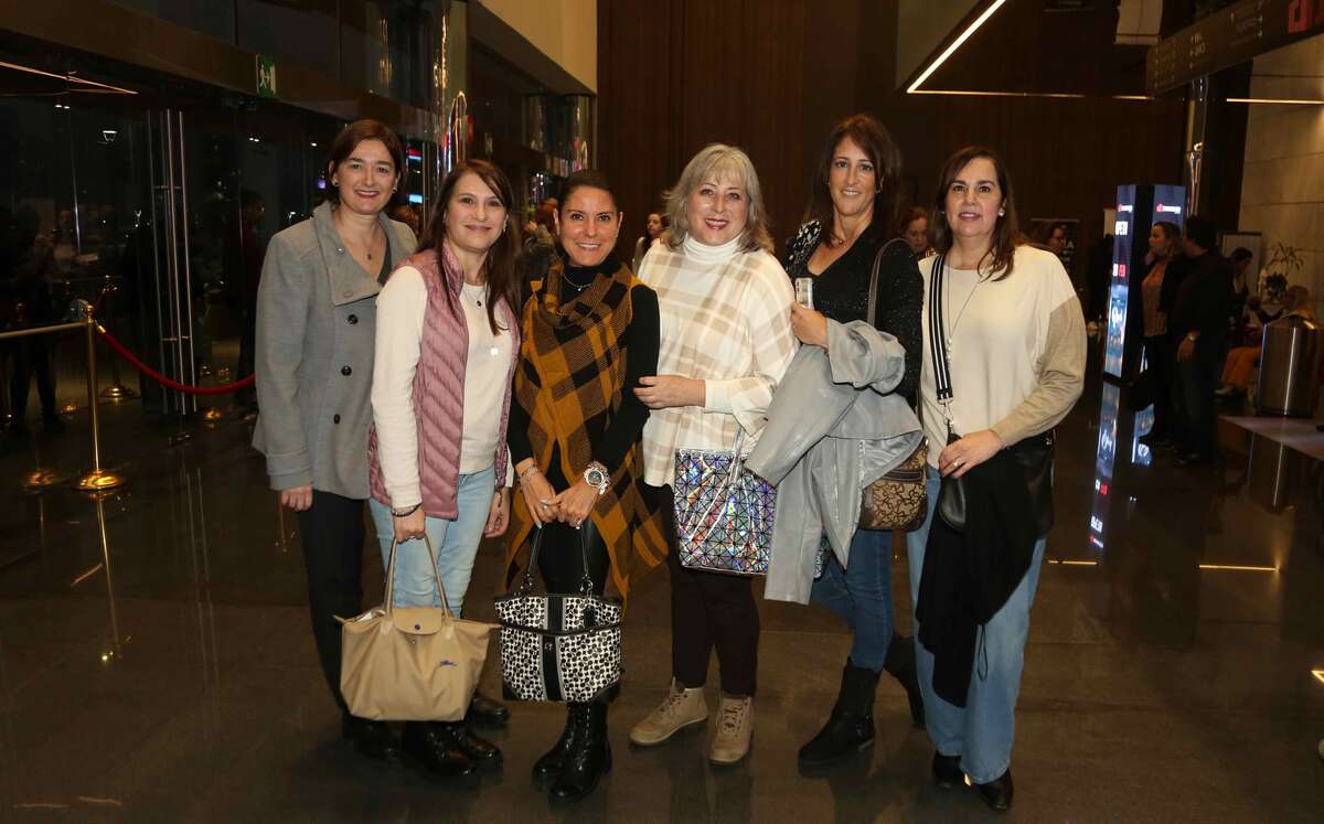 Alicia González, Martha Peña, Carmen García, Yenti Echanove, Paloma González y Alejandra Palacios