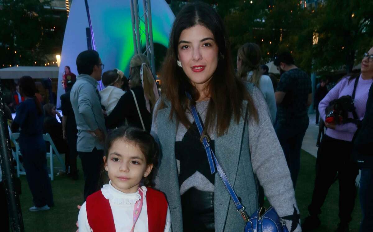 Belinda Puentes y Marian Leal