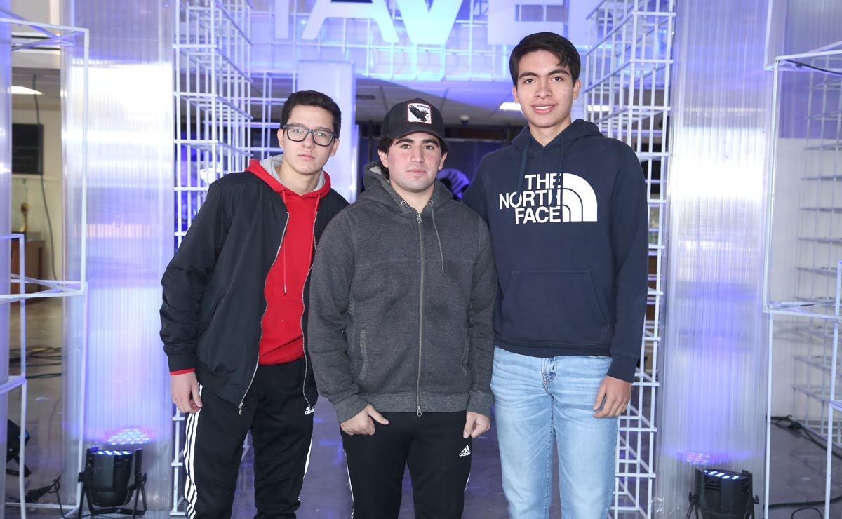 Carlos, Carlos y Miguel