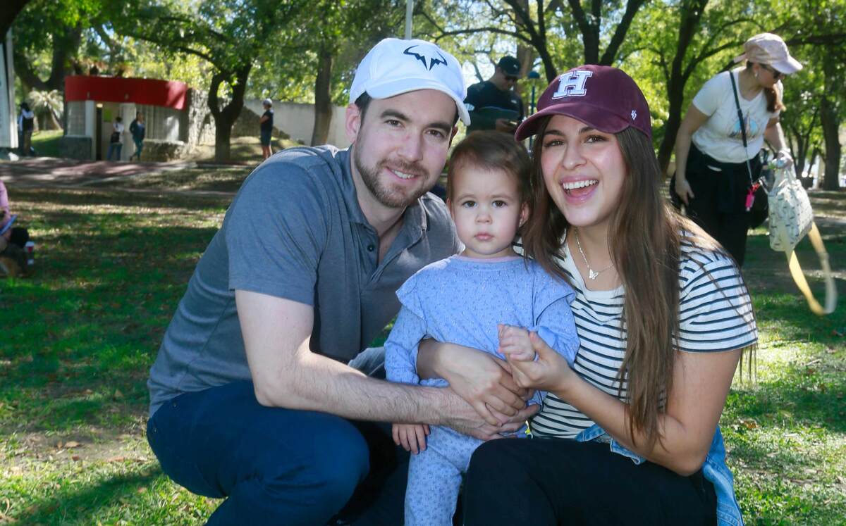 Carlos García Corral, Elizabeth Julián y Elena García Corral