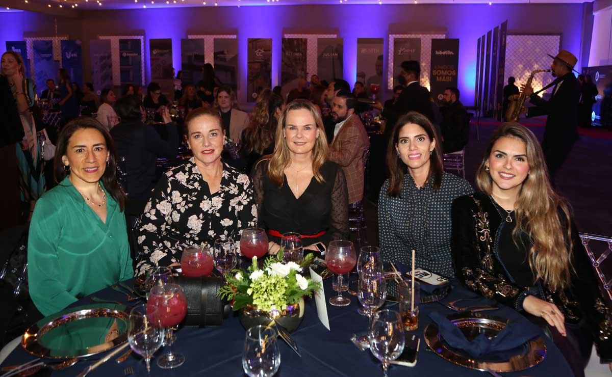Kenia Jiménez, Rebeca Lares, Cata Garza, Juliana Carvajal y Damaris Oranday / Fotos: Roberto Alvarado