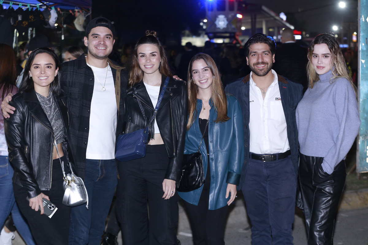 Lore Gámez, Mario Gámez, Paola Ruiz, Pau Gámez, Berny Elizondo y Mariana De la Maza