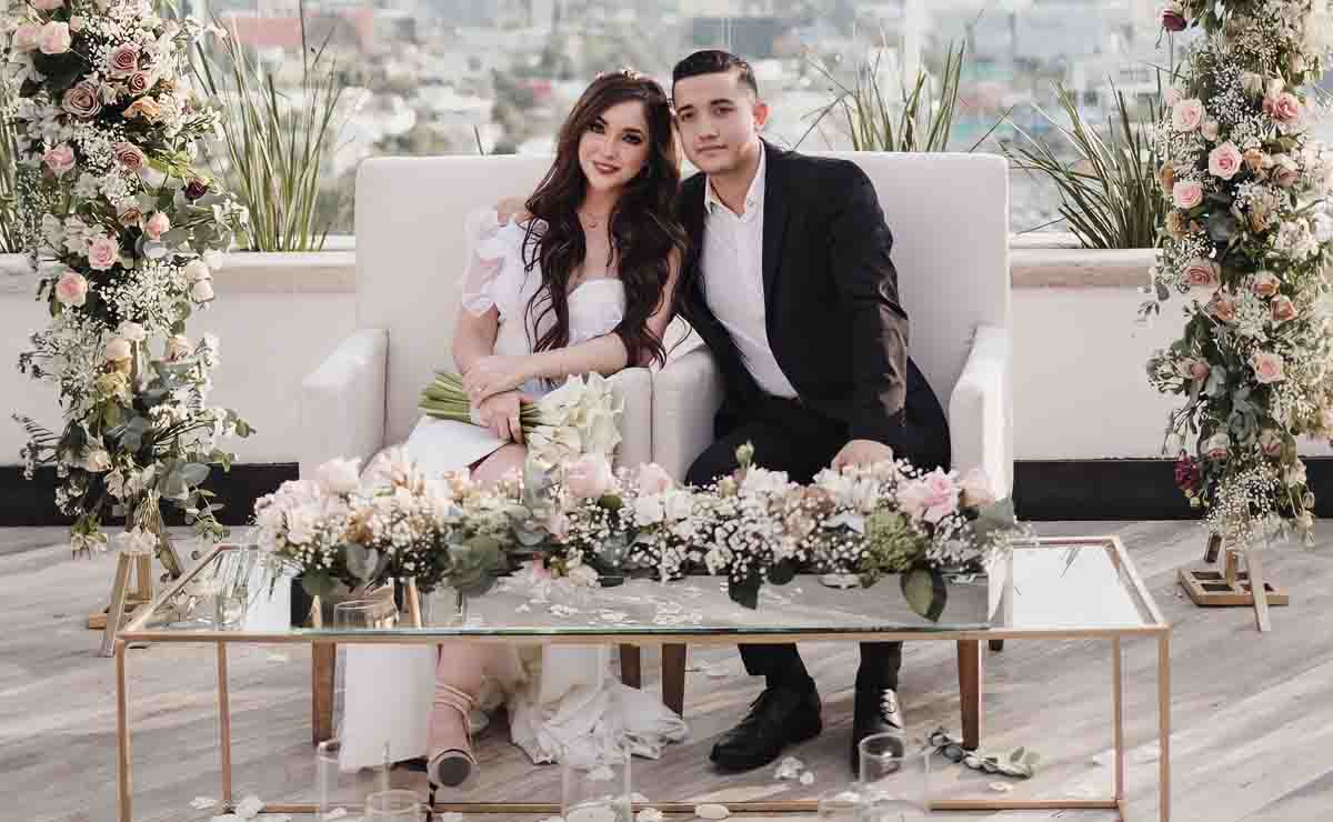 los novios en su boda civil  / Fotos: Walter López Fotografía