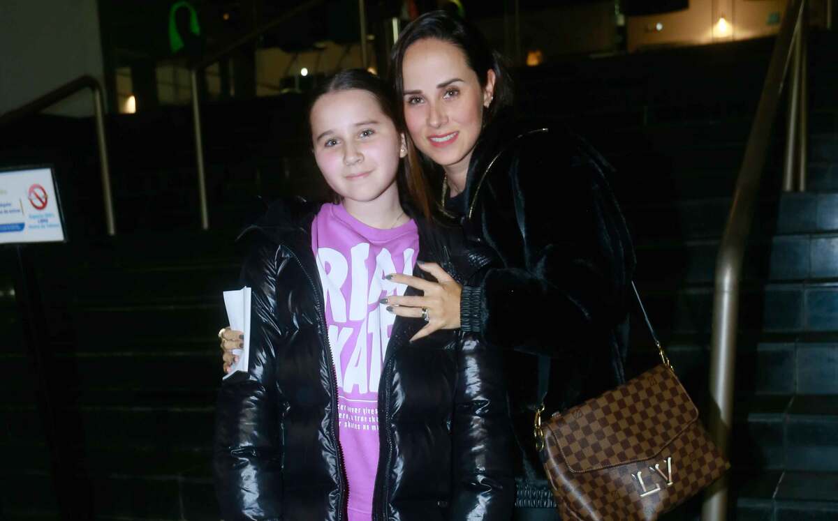 Regina Villarreal y Florencia Villa