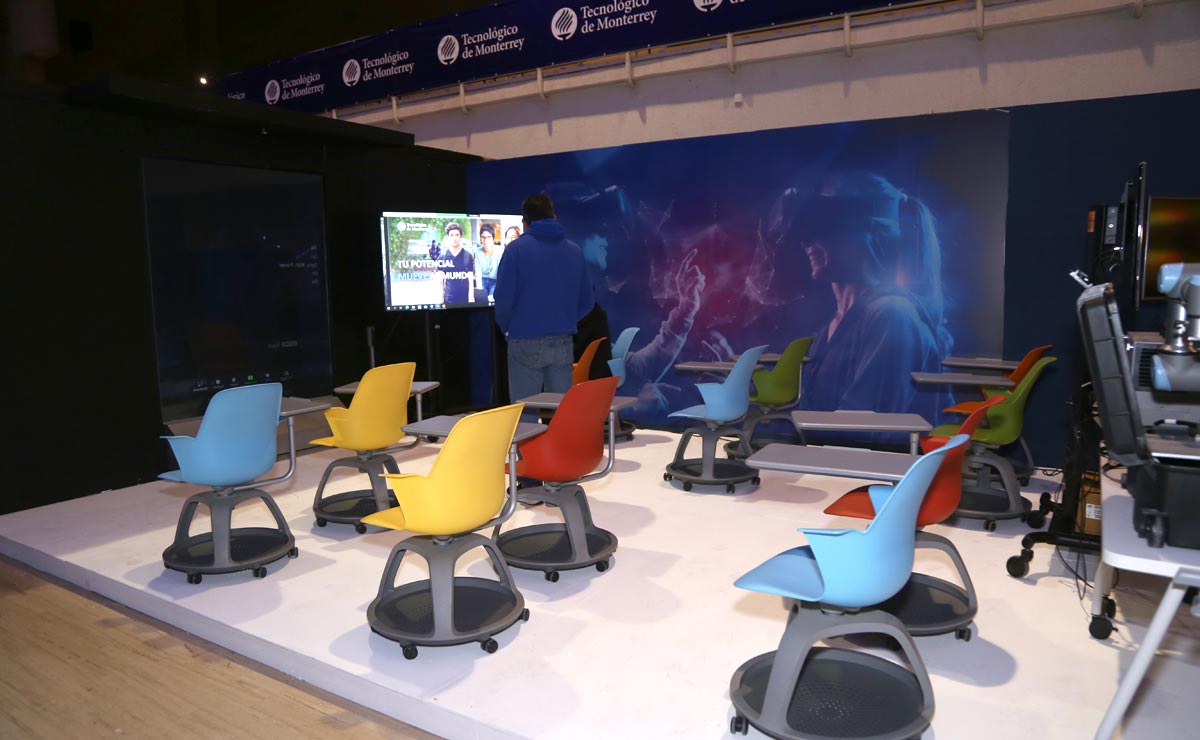 Stand del Tec de Monterrey