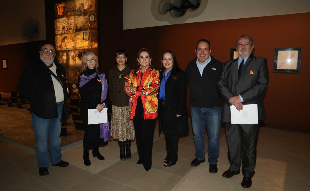 Xavier Moyssén, Alejandra Fabela, Sara López, Elvira Lozano de Todd, Alejandra Martínez, Raúl Martínez y Carlos Velázquez / Fotos: Roberto Alvar