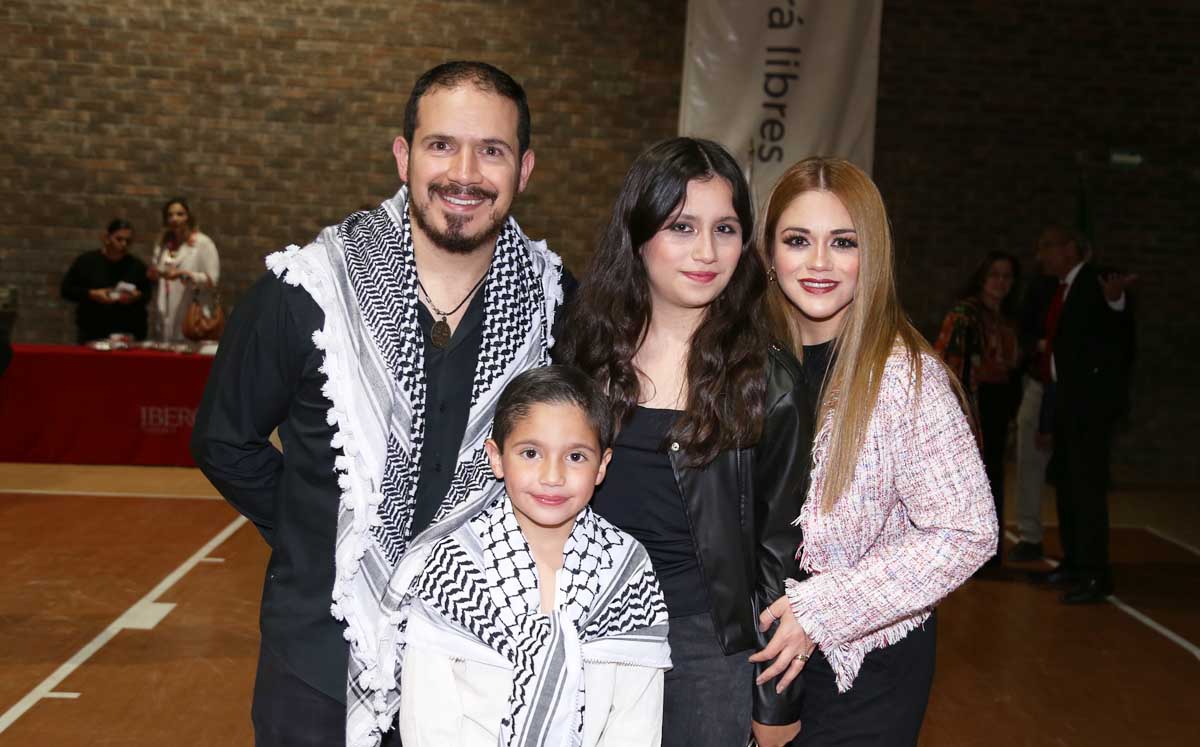 Jorge, Jorge, Verónica y Verónica