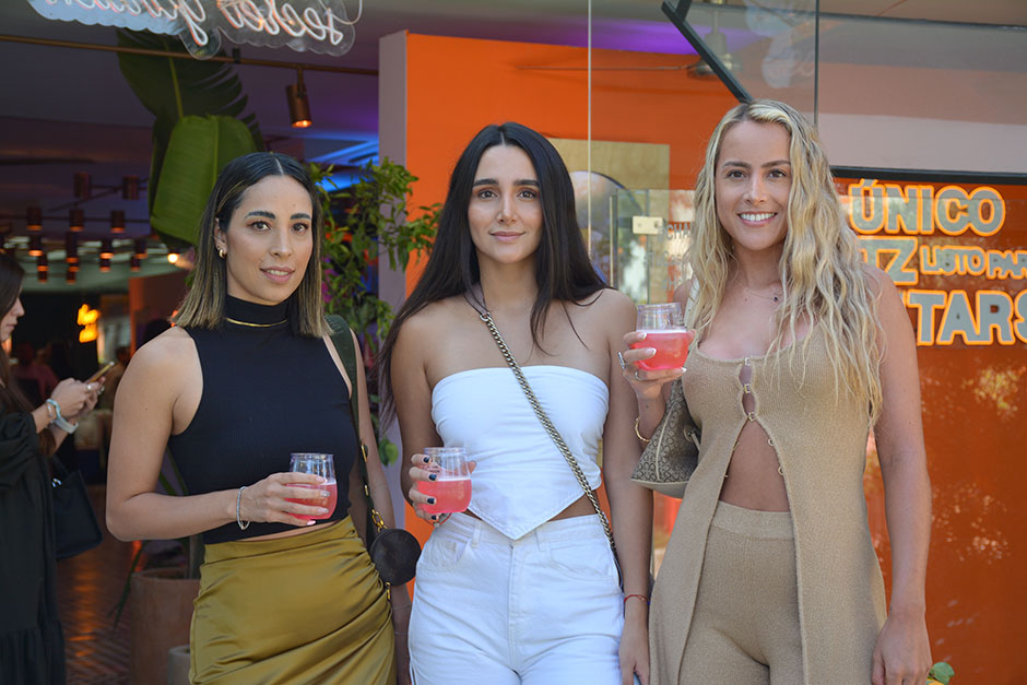 Maritza López Palacio, María Espinosa y Ana Pau Ruiz