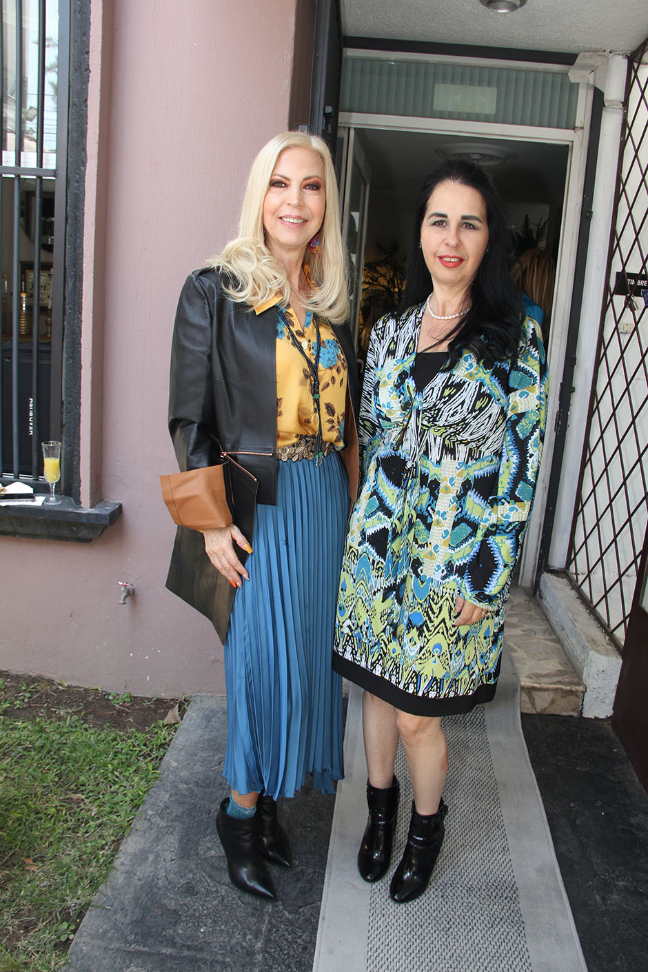 Patricia Calles y Eugenia Matos