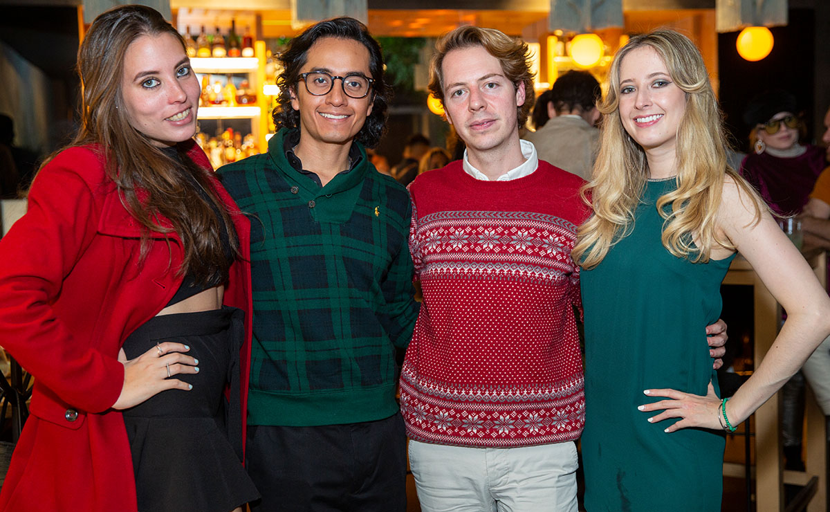 Alexa de Alba, Alonso Aezola, Pedro Vanhausen y Elena Llorente