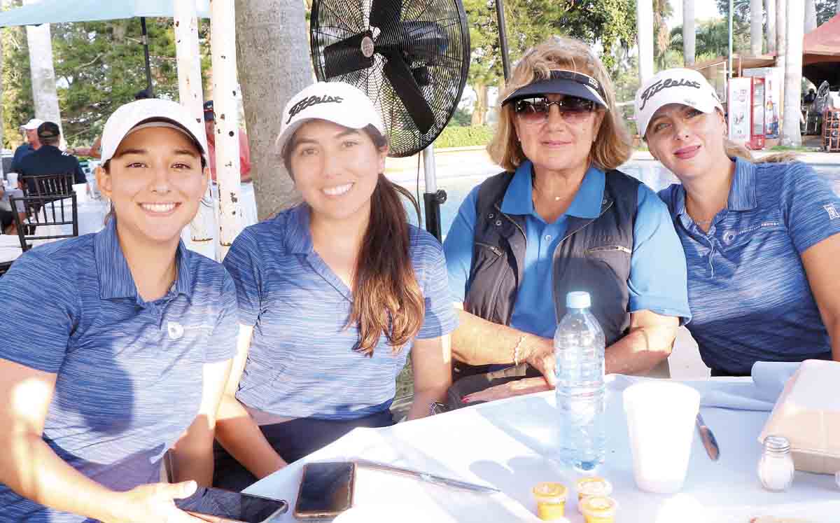 Laura Barreda, Claudia Mejía, Alicia de Leal y Andrea Leal / Fotos: Dennis Hernández