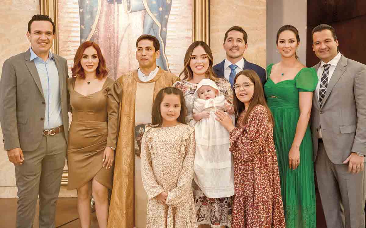 Tomás Ortiz, Evelyn Pedraza, Salvador Paniagua, Karen Mendoza, Joaquín Larrañaga, Alejandra Hernández, Julio Guajardo, Georgina Larrañaga, Joaquín Lar