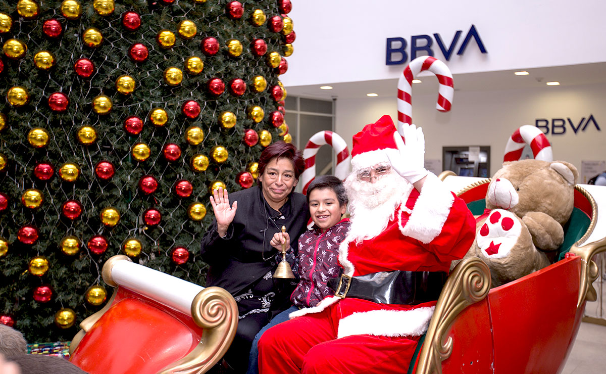 Nuevo Molino dió la bienvenida a la Navidad con el encendido del árbol
