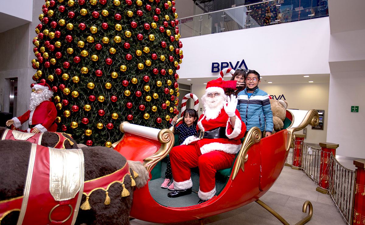 Nuevo Molino dió la bienvenida a la Navidad con el encendido del árbol