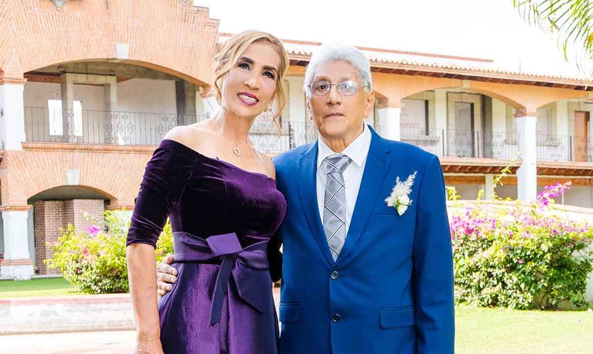 Papás del novio. Magda Wong y Ricardo Velázquez