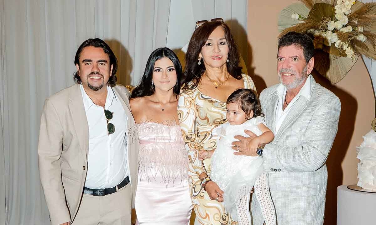 Leopoldo Ortíz, Mónica Martínez, Martha Grado, Eduardo Machorroy y Amanda Ortíz