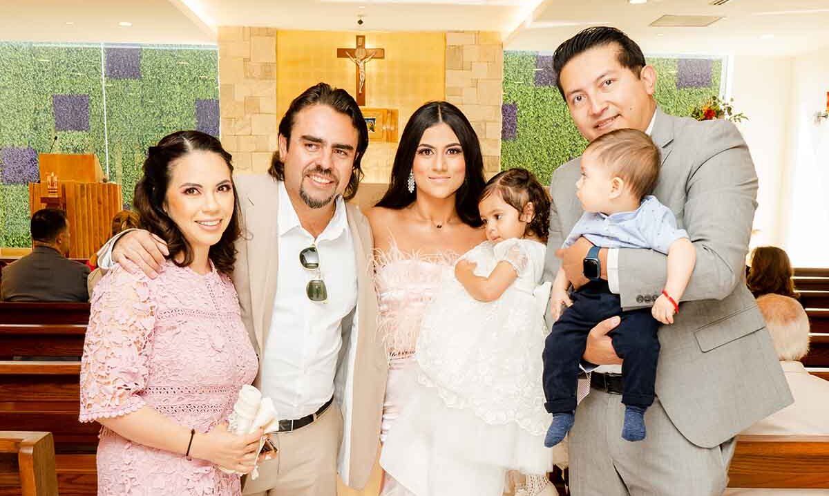 Juliette Ortiz, Leopoldo Ortiz, Mónica  Martínez, Amanda ortiz y Carlos Bermúdez