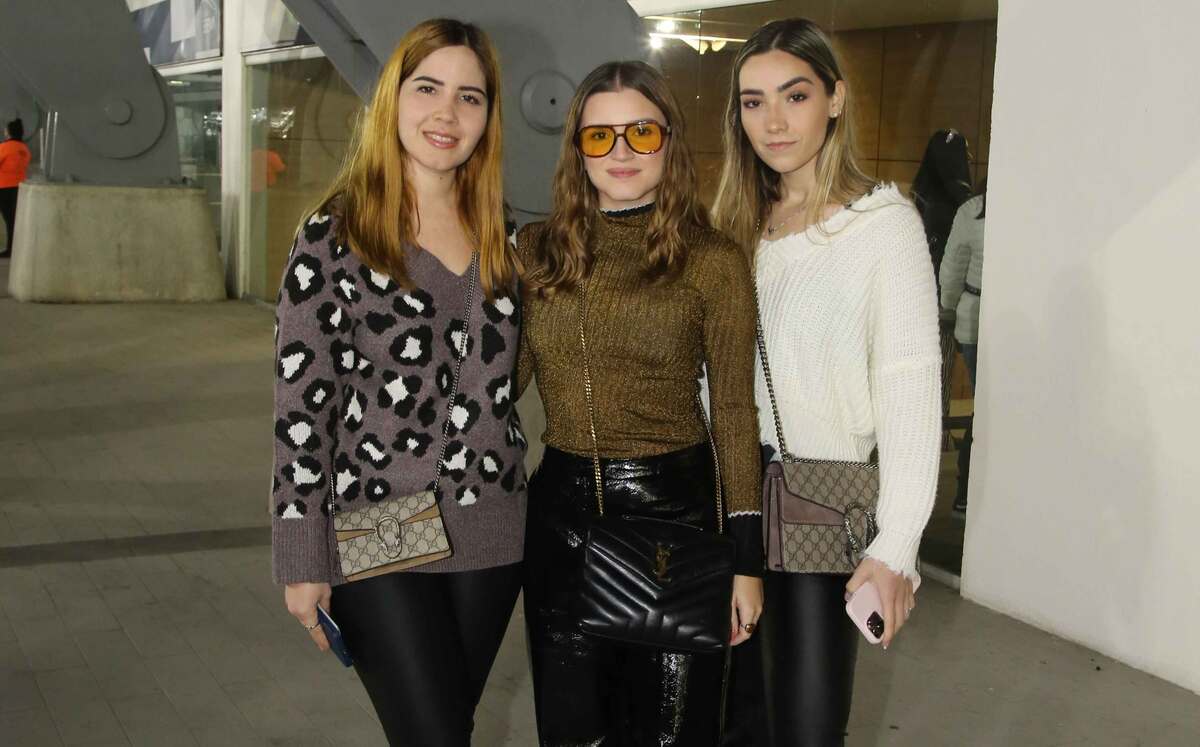 Ana Victoria Flores, Natalia Leal y  Valeria Flores