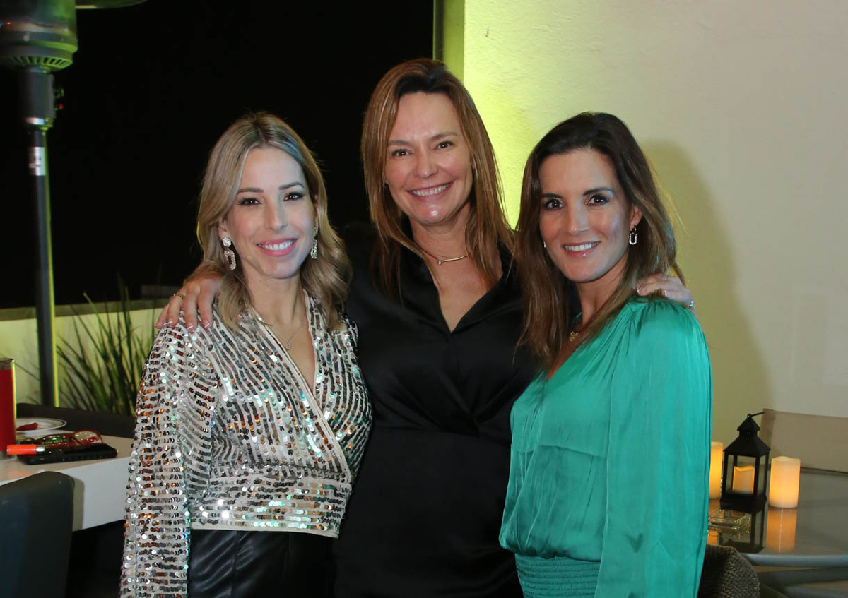 Jesica de González, María Fernanda Vergara y Marimar Pando