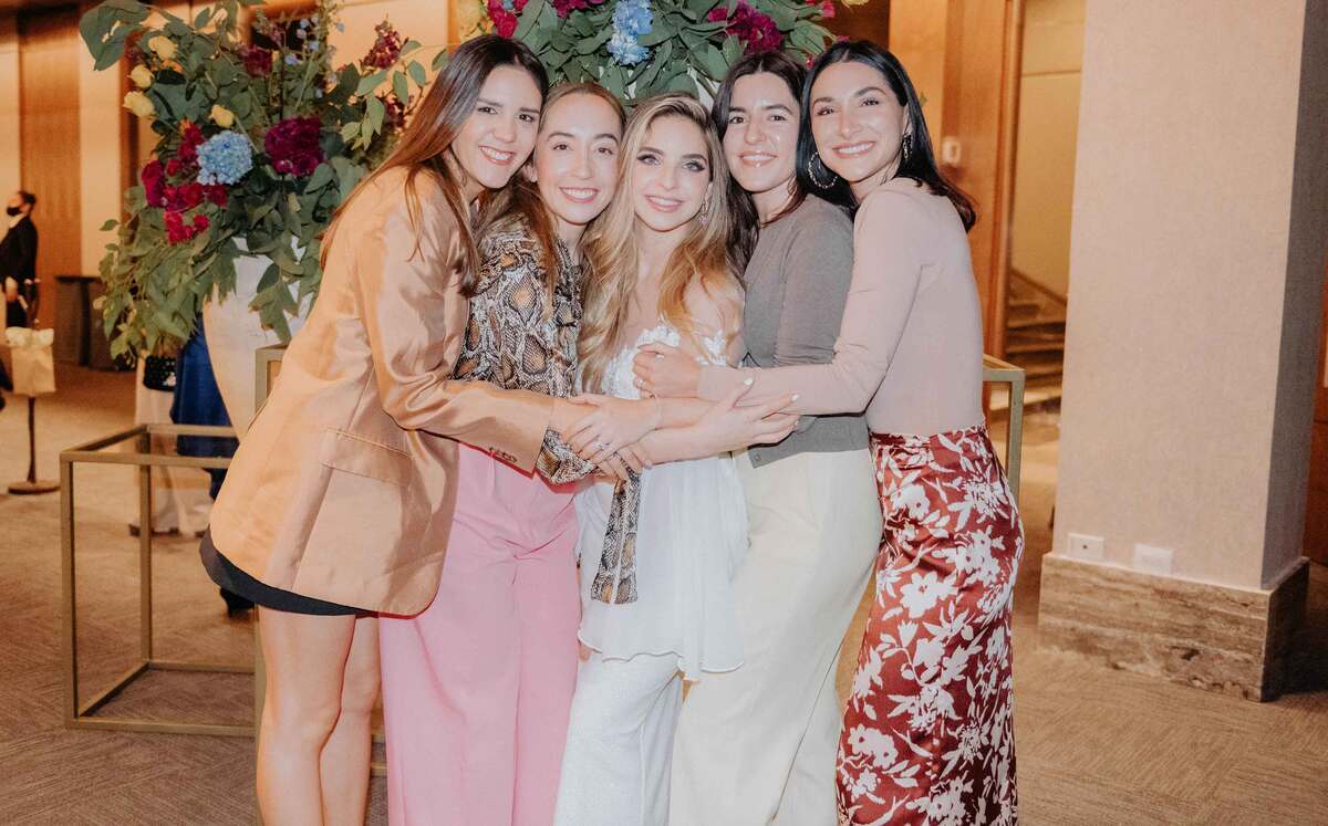 Juliana Valdés, Sara Bucio, La novia, Raquel Martínez y Paulina Ibarra