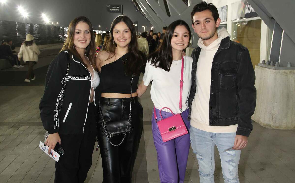 Mariá Cárdenas, Marifer Villanueva, Ana Sofía Villanueva y Mauricio Calderón